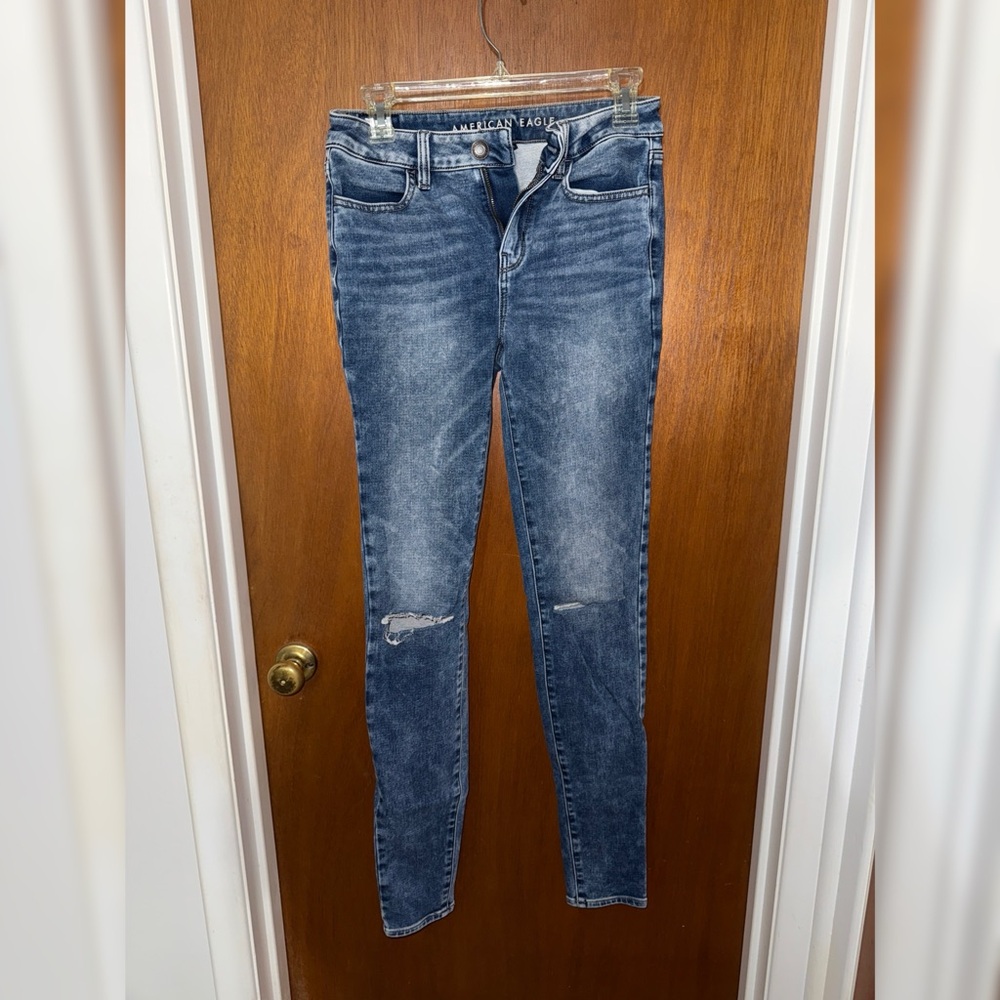 American Eagle Blue Distressed Women's Jeggings